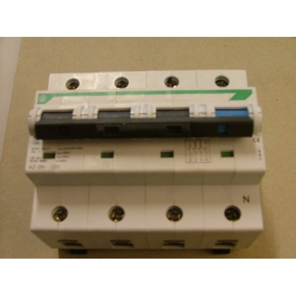 AUTOMATSIKRING 20A C KARAKTERISTIK 3P+N