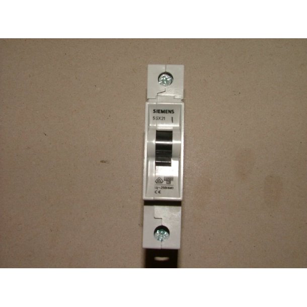 AUTOMATSIKRING 10A B-KARAKTERISTIK 1P