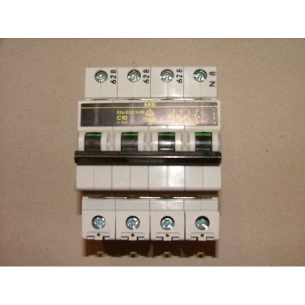 AUTOMATSIKRING 10A B KARAKTERISTIK 3P+N