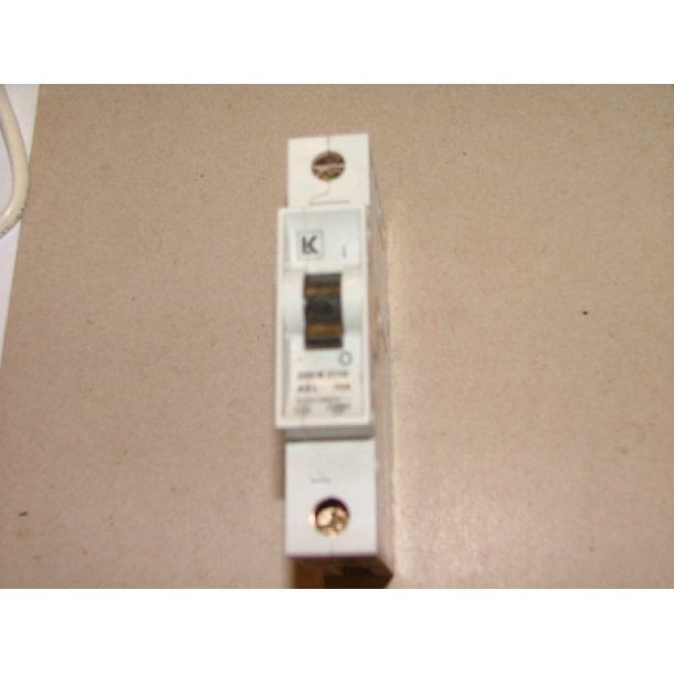 AUTOMATSIKRING 10A L KARAKTERISTIK 1P